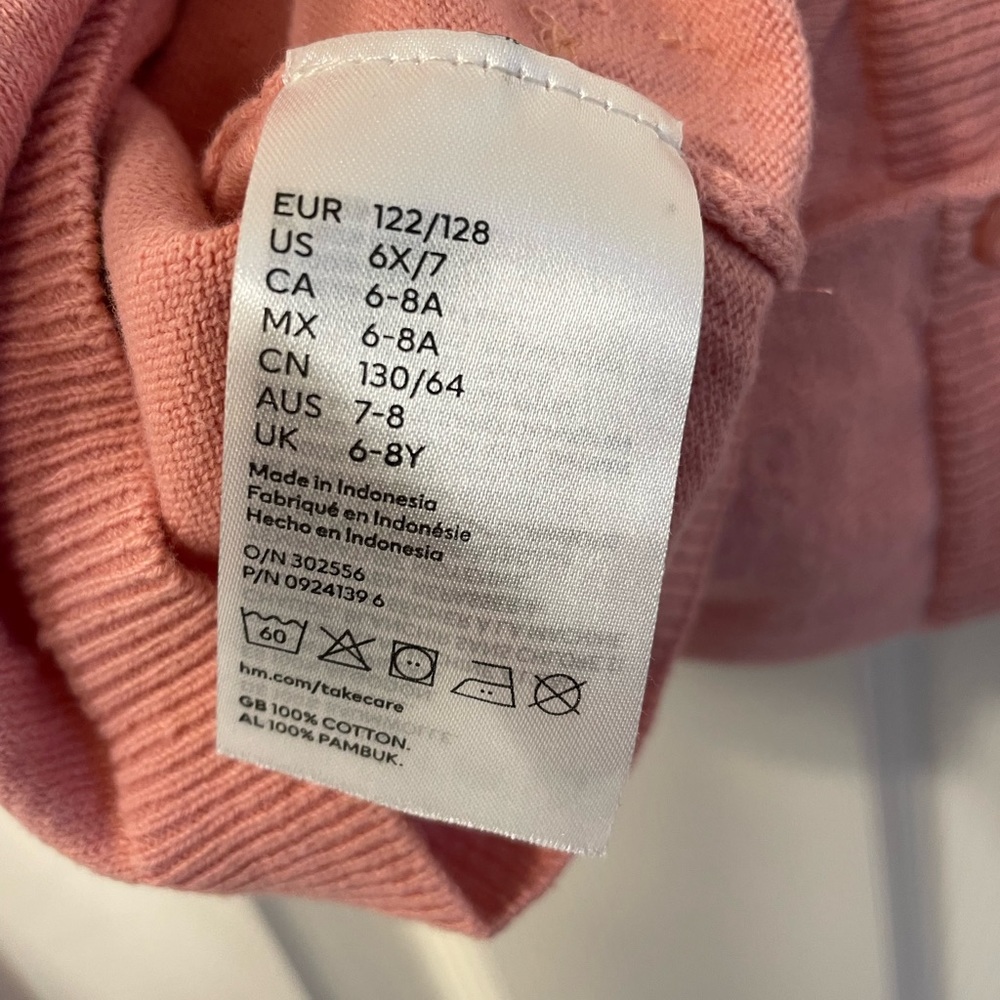 H&M Sweater - Picture 5 of 5